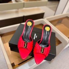 YSL「SAINT LAURENT*」 夏季新品 尖头优雅大气高跟拖鞋 —————————— 尖头设计拉长腿部线条, YSL「SAINT LAURENT*」 夏季新品 尖头优雅大气高跟拖鞋 —————————— 尖头设计拉长腿部线条,