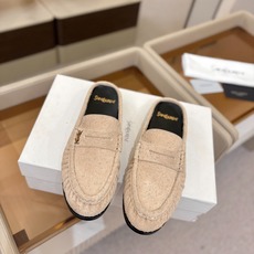 (情侣款) SAINT LAURENT/圣罗兰新款褶皱乐福鞋系列🤝🤝 YSL女孩的松弛感真的被狠狠拿捏 简直是高级感作弊 (情侣款) SAINT LAURENT/圣罗兰新款褶皱乐福鞋系列🤝🤝 YSL女孩的松弛感真的被狠狠拿捏 简直是高级感作弊