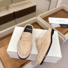 (情侣款) SAINT LAURENT/圣罗兰新款褶皱乐福鞋系列🤝🤝 YSL女孩的松弛感真的被狠狠拿捏 简直是高级感作弊 (情侣款) SAINT LAURENT/圣罗兰新款褶皱乐福鞋系列🤝🤝 YSL女孩的松弛感真的被狠狠拿捏 简直是高级感作弊