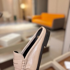 (情侣款) SAINT LAURENT/圣罗兰新款褶皱乐福鞋系列🤝🤝 YSL女孩的松弛感真的被狠狠拿捏 简直是高级感作弊 (情侣款) SAINT LAURENT/圣罗兰新款褶皱乐福鞋系列🤝🤝 YSL女孩的松弛感真的被狠狠拿捏 简直是高级感作弊