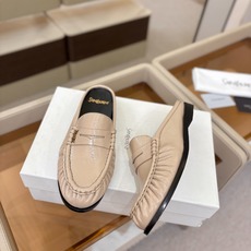 (情侣款) SAINT LAURENT/圣罗兰新款褶皱乐福鞋系列🤝🤝 YSL女孩的松弛感真的被狠狠拿捏 简直是高级感作弊 (情侣款) SAINT LAURENT/圣罗兰新款褶皱乐福鞋系列🤝🤝 YSL女孩的松弛感真的被狠狠拿捏 简直是高级感作弊