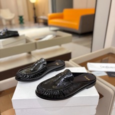 (情侣款) SAINT LAURENT/圣罗兰新款褶皱乐福鞋系列🤝🤝 YSL女孩的松弛感真的被狠狠拿捏 简直是高级感作弊 (情侣款) SAINT LAURENT/圣罗兰新款褶皱乐福鞋系列🤝🤝 YSL女孩的松弛感真的被狠狠拿捏 简直是高级感作弊