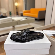 (情侣款) SAINT LAURENT/圣罗兰新款褶皱乐福鞋系列🤝🤝 YSL女孩的松弛感真的被狠狠拿捏 简直是高级感作弊 (情侣款) SAINT LAURENT/圣罗兰新款褶皱乐福鞋系列🤝🤝 YSL女孩的松弛感真的被狠狠拿捏 简直是高级感作弊