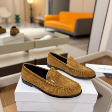 (情侣款) SAINT LAURENT/圣罗兰新款褶皱乐福鞋系列🤝🤝 YSL女孩的松弛感真的被狠狠拿捏 简直是高级感作弊 (情侣款) SAINT LAURENT/圣罗兰新款褶皱乐福鞋系列🤝🤝 YSL女孩的松弛感真的被狠狠拿捏 简直是高级感作弊