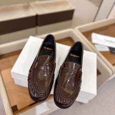(情侣款) SAINT LAURENT/圣罗兰新款褶皱乐福鞋系列🤝🤝 YSL女孩的松弛感真的被狠狠拿捏 简直是高级感作弊 (情侣款) SAINT LAURENT/圣罗兰新款褶皱乐福鞋系列🤝🤝 YSL女孩的松弛感真的被狠狠拿捏 简直是高级感作弊