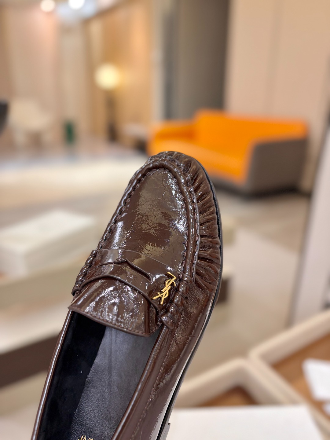 (情侣款) SAINT LAURENT/圣罗兰新款褶皱乐福鞋系列🤝🤝 YSL女孩的松弛感真的被狠狠拿捏 简直是高级感作弊 (情侣款) SAINT LAURENT/圣罗兰新款褶皱乐福鞋系列🤝🤝 YSL女孩的松弛感真的被狠狠拿捏 简直是高级感作弊