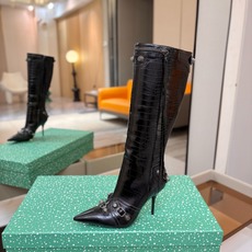 Balenciaga巴黎世家 Cagole 高筒靴 多色重工铆钉尖头长靴✨ 多款鲜亮配色随心挑选,亮面皮质高级吸睛 金属 Balenciaga巴黎世家 Cagole 高筒靴 多色重工铆钉尖头长靴✨ 多款鲜亮配色随心挑选,亮面皮质高级吸睛 金属