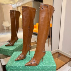 Balenciaga巴黎世家 Cagole 高筒靴 多色重工铆钉尖头过膝长靴✨ 多款鲜亮配色随心挑选,亮面皮质高级吸睛 Balenciaga巴黎世家 Cagole 高筒靴 多色重工铆钉尖头过膝长靴✨ 多款鲜亮配色随心挑选,亮面皮质高级吸睛