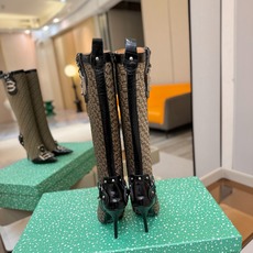 P Balenciaga巴黎世家 Cagole 高筒靴 多色重工铆钉尖头长靴✨ 多款鲜亮配色随心挑选,亮面皮质高级吸睛 P Balenciaga巴黎世家 Cagole 高筒靴 多色重工铆钉尖头长靴✨ 多款鲜亮配色随心挑选,亮面皮质高级吸睛