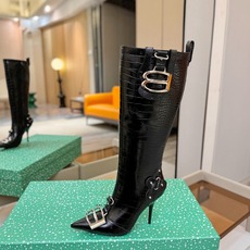 P Balenciaga巴黎世家 Cagole 高筒靴 多色重工铆钉尖头长靴✨ 多款鲜亮配色随心挑选,亮面皮质高级吸睛 P Balenciaga巴黎世家 Cagole 高筒靴 多色重工铆钉尖头长靴✨ 多款鲜亮配色随心挑选,亮面皮质高级吸睛