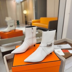 Hermes🐴 高级辣妹kelly Jumping骑士靴顶级牛品匠心好货!!经典再现拒绝不了的款式谁穿都好看 Hermes🐴 高级辣妹kelly Jumping骑士靴顶级牛品匠心好货!!经典再现拒绝不了的款式谁穿都好看