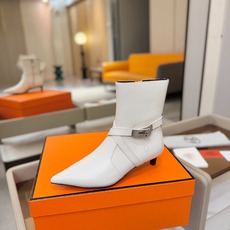 Hermes🐴 高级辣妹kelly Jumping骑士靴顶级牛品匠心好货!!经典再现拒绝不了的款式谁穿都好看 Hermes🐴 高级辣妹kelly Jumping骑士靴顶级牛品匠心好货!!经典再现拒绝不了的款式谁穿都好看