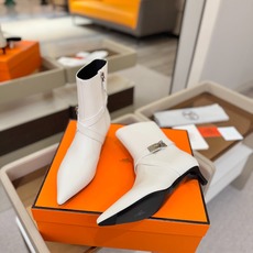 Hermes🐴 高级辣妹kelly Jumping骑士靴顶级牛品匠心好货!!经典再现拒绝不了的款式谁穿都好看 Hermes🐴 高级辣妹kelly Jumping骑士靴顶级牛品匠心好货!!经典再现拒绝不了的款式谁穿都好看