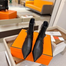Hermes🐴 高级辣妹kelly Jumping骑士靴顶级牛品匠心好货!!经典再现拒绝不了的款式谁穿都好看 Hermes🐴 高级辣妹kelly Jumping骑士靴顶级牛品匠心好货!!经典再现拒绝不了的款式谁穿都好看