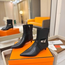 Hermes🐴 高级辣妹kelly Jumping骑士靴顶级牛品匠心好货!!经典再现拒绝不了的款式谁穿都好看 Hermes🐴 高级辣妹kelly Jumping骑士靴顶级牛品匠心好货!!经典再现拒绝不了的款式谁穿都好看