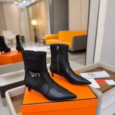 Hermes🐴 高级辣妹kelly Jumping骑士靴顶级牛品匠心好货!!经典再现拒绝不了的款式谁穿都好看 Hermes🐴 高级辣妹kelly Jumping骑士靴顶级牛品匠心好货!!经典再现拒绝不了的款式谁穿都好看