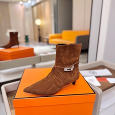 Hermes🐴 高级辣妹kelly Jumping骑士靴顶级牛品匠心好货!!经典再现拒绝不了的款式谁穿都好看 Hermes🐴 高级辣妹kelly Jumping骑士靴顶级牛品匠心好货!!经典再现拒绝不了的款式谁穿都好看