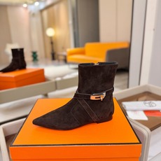 Hermes🐴 高级辣妹kelly Jumping骑士靴顶级牛品匠心好货!!经典再现拒绝不了的款式谁穿都好看 Hermes🐴 高级辣妹kelly Jumping骑士靴顶级牛品匠心好货!!经典再现拒绝不了的款式谁穿都好看
