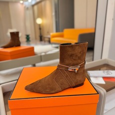 Hermes🐴 高级辣妹kelly Jumping骑士靴顶级牛品匠心好货!!经典再现拒绝不了的款式谁穿都好看 Hermes🐴 高级辣妹kelly Jumping骑士靴顶级牛品匠心好货!!经典再现拒绝不了的款式谁穿都好看