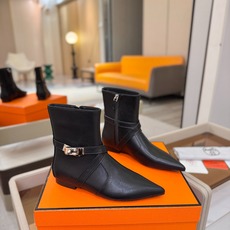 Hermes🐴 高级辣妹kelly Jumping骑士靴顶级牛品匠心好货!!经典再现拒绝不了的款式谁穿都好看 Hermes🐴 高级辣妹kelly Jumping骑士靴顶级牛品匠心好货!!经典再现拒绝不了的款式谁穿都好看