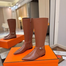 Hermes🐴 高级辣妹kelly Jumping骑士靴顶级牛品匠心好货!!经典再现拒绝不了的款式谁穿都好看 Hermes🐴 高级辣妹kelly Jumping骑士靴顶级牛品匠心好货!!经典再现拒绝不了的款式谁穿都好看