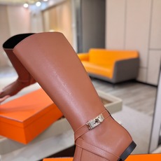 Hermes🐴 高级辣妹kelly Jumping骑士靴顶级牛品匠心好货!!经典再现拒绝不了的款式谁穿都好看 Hermes🐴 高级辣妹kelly Jumping骑士靴顶级牛品匠心好货!!经典再现拒绝不了的款式谁穿都好看