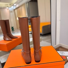 Hermes🐴 高级辣妹kelly Jumping骑士靴顶级牛品匠心好货!!经典再现拒绝不了的款式谁穿都好看 Hermes🐴 高级辣妹kelly Jumping骑士靴顶级牛品匠心好货!!经典再现拒绝不了的款式谁穿都好看