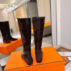 Hermes🐴 高级辣妹kelly Jumping骑士靴顶级牛品匠心好货!!经典再现拒绝不了的款式谁穿都好看 Hermes🐴 高级辣妹kelly Jumping骑士靴顶级牛品匠心好货!!经典再现拒绝不了的款式谁穿都好看