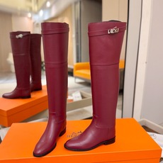 Hermès 爱马仕经典锁扣高筒骑士靴|自带贵气感的秋冬神靴✨ 秋冬鞋柜里,一定要留一双能撑起所有穿搭气场的长靴,圆头鞋 Hermès 爱马仕经典锁扣高筒骑士靴|自带贵气感的秋冬神靴✨ 秋冬鞋柜里,一定要留一双能撑起所有穿搭气场的长靴,圆头鞋