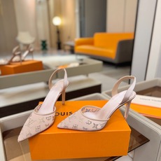 、 Louis Vuitton 官网秋冬系列!完美楦型、 新品高跟凉鞋🆕、官网同步更新 Lv烫钻“logo”饰以点缀,鞋 、 Louis Vuitton 官网秋冬系列!完美楦型、 新品高跟凉鞋🆕、官网同步更新 Lv烫钻“logo”饰以点缀,鞋