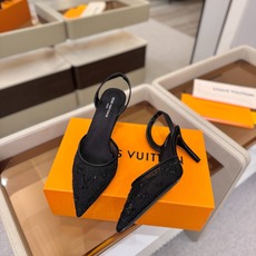、 Louis Vuitton 官网秋冬系列!完美楦型、 新品高跟凉鞋🆕、官网同步更新 Lv烫钻“logo”饰以点缀,鞋 、 Louis Vuitton 官网秋冬系列!完美楦型、 新品高跟凉鞋🆕、官网同步更新 Lv烫钻“logo”饰以点缀,鞋