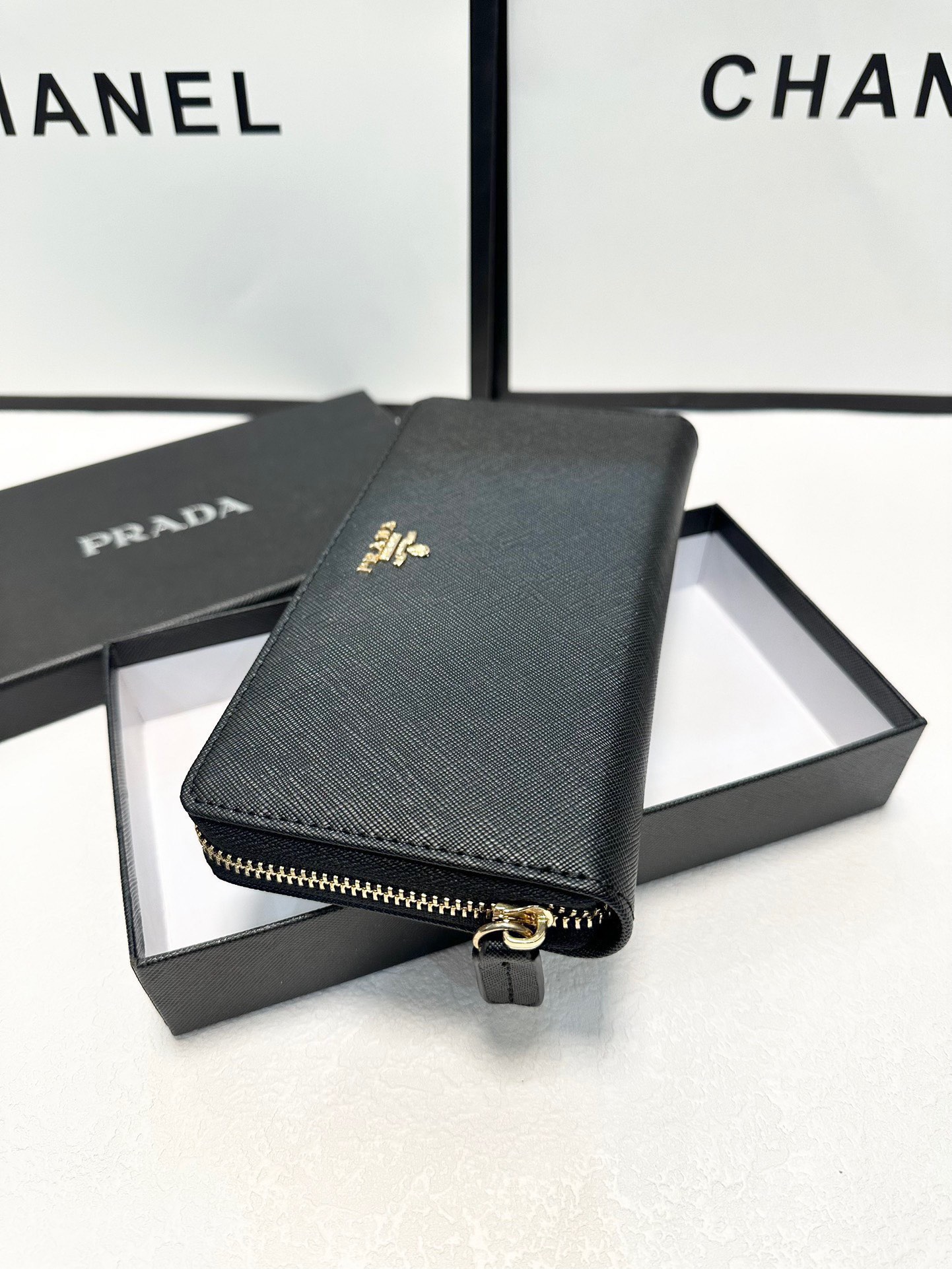 プラダ 十字纹牛皮 トートバッグ ブラック 20x10cm