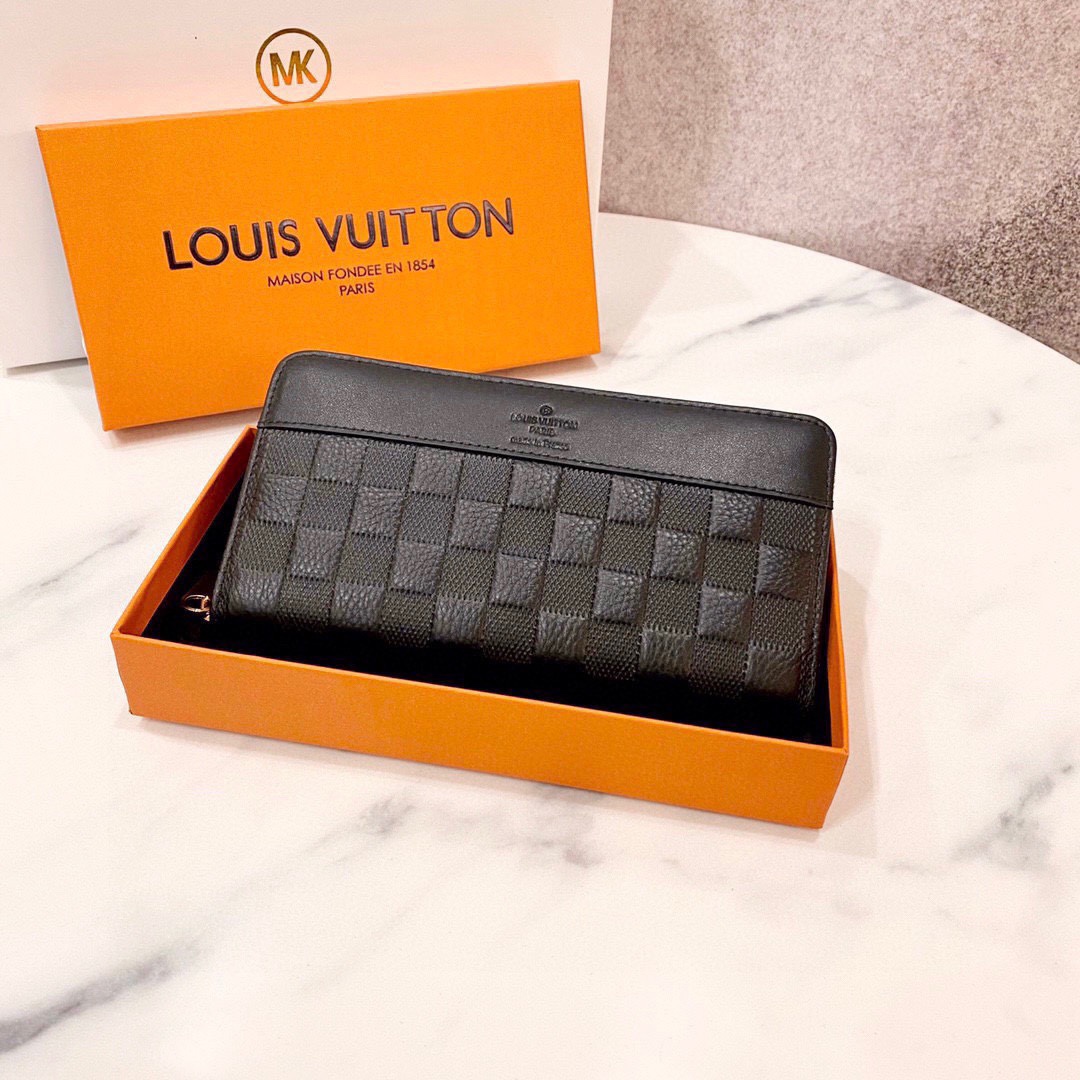 Louis Vuitton Clutches & Pouch Bags Black Men Cowhide