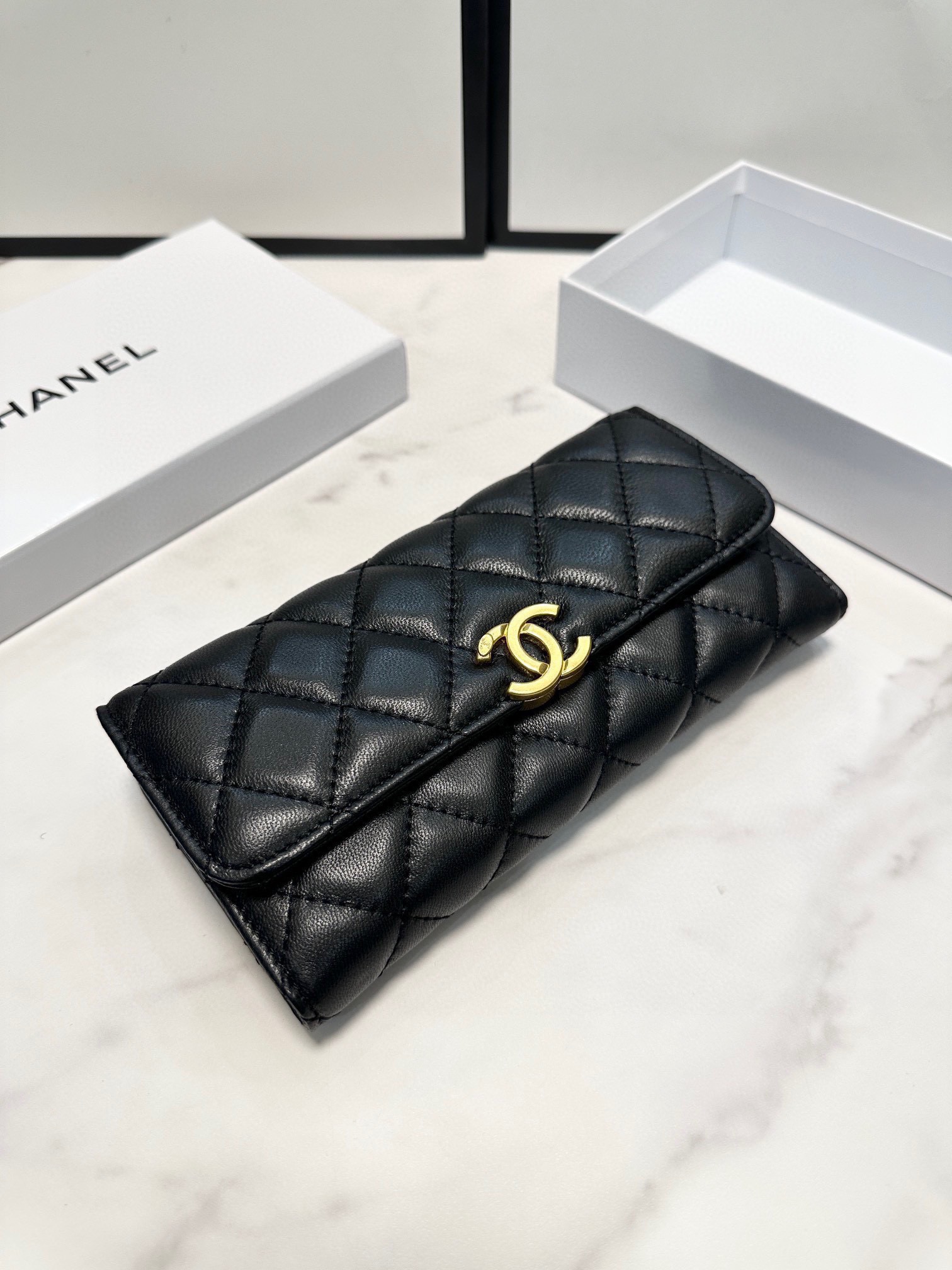 Chanel Portefeuilles Noir Peau de mouton