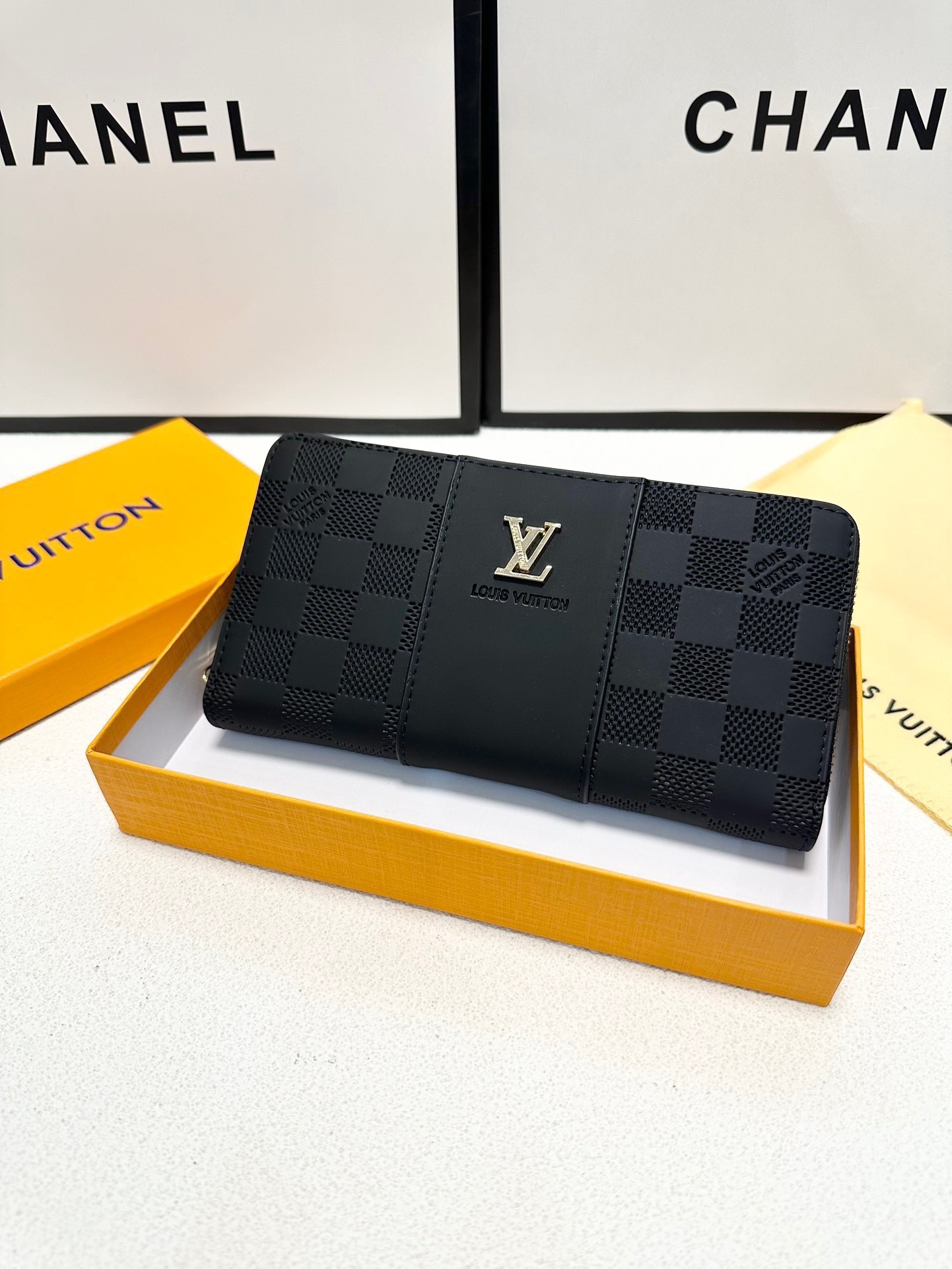 🎀🎀颜色 黑🎀尺寸 20x10🎀✨LV新款男士手包💎💎原版头层牛皮🐂,一流手感媲美专柜正品👍,看细节👀多