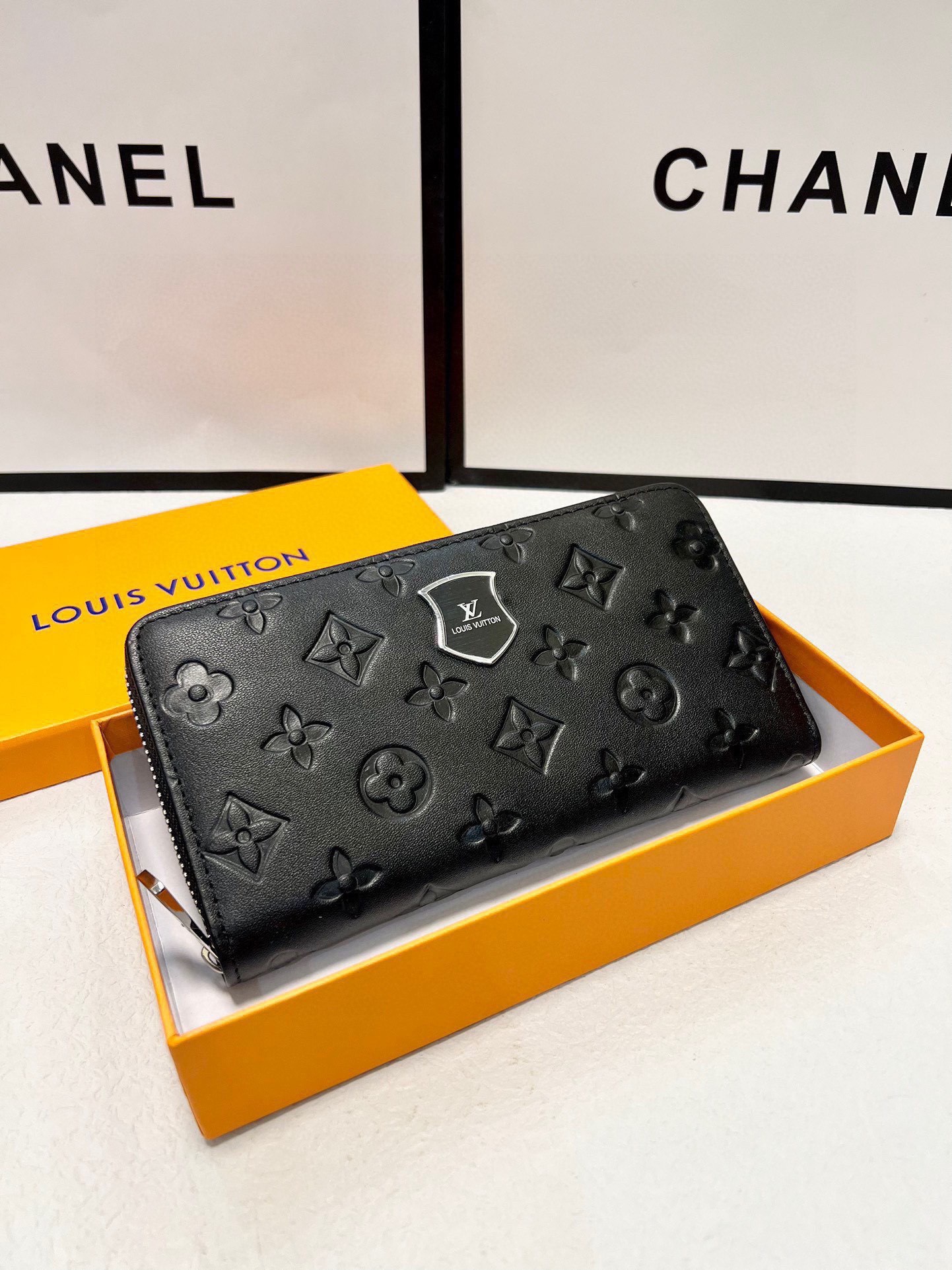 🎀🎀颜色 黑🎀尺寸 20x10🎀✨LV新款男士手包💎💎原版头层牛皮🐂,一流手感媲美专柜正品👍,看细节👀多