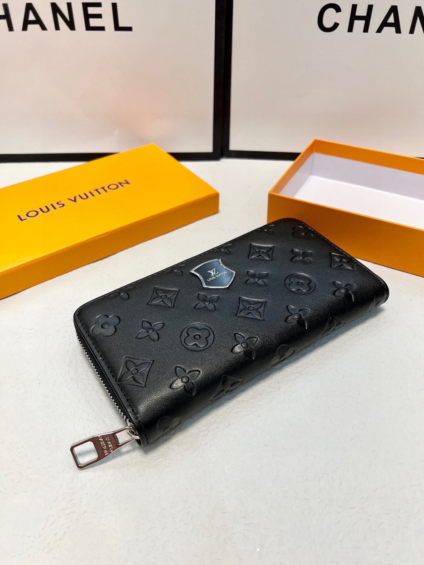🎀🎀颜色 黑🎀尺寸 20x10🎀✨LV新款男士手包💎💎原版头层牛皮🐂,一流手感媲美专柜正品👍,看细节👀多