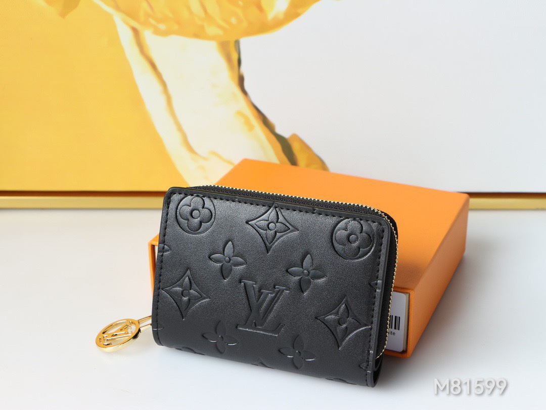 Louis Vuitton LV Coussin Wallet Card pack Black Sheepskin M81599