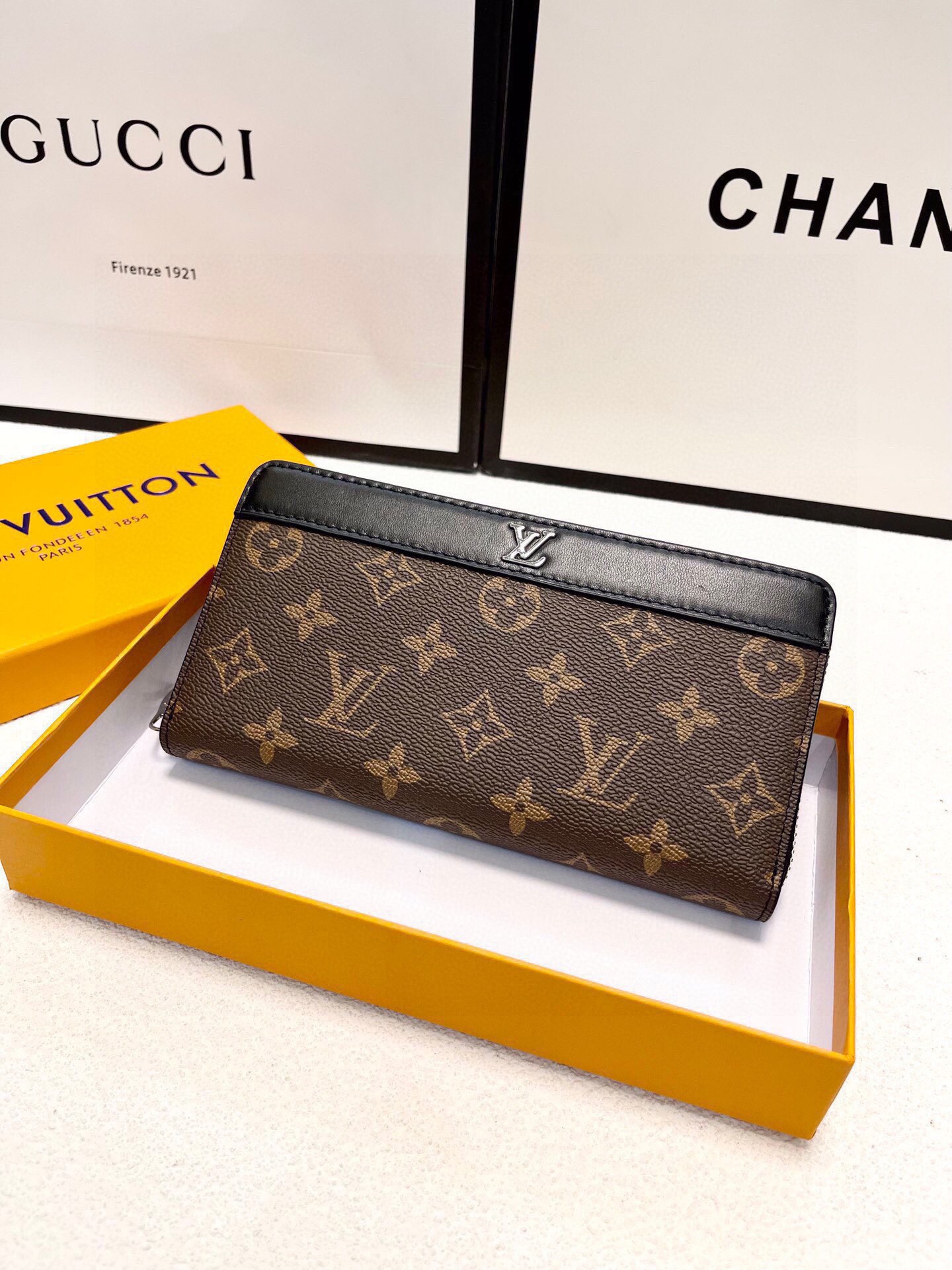 Louis Vuitton Taschen Kupplungsbeutel Schwarz Männer Rindsleder