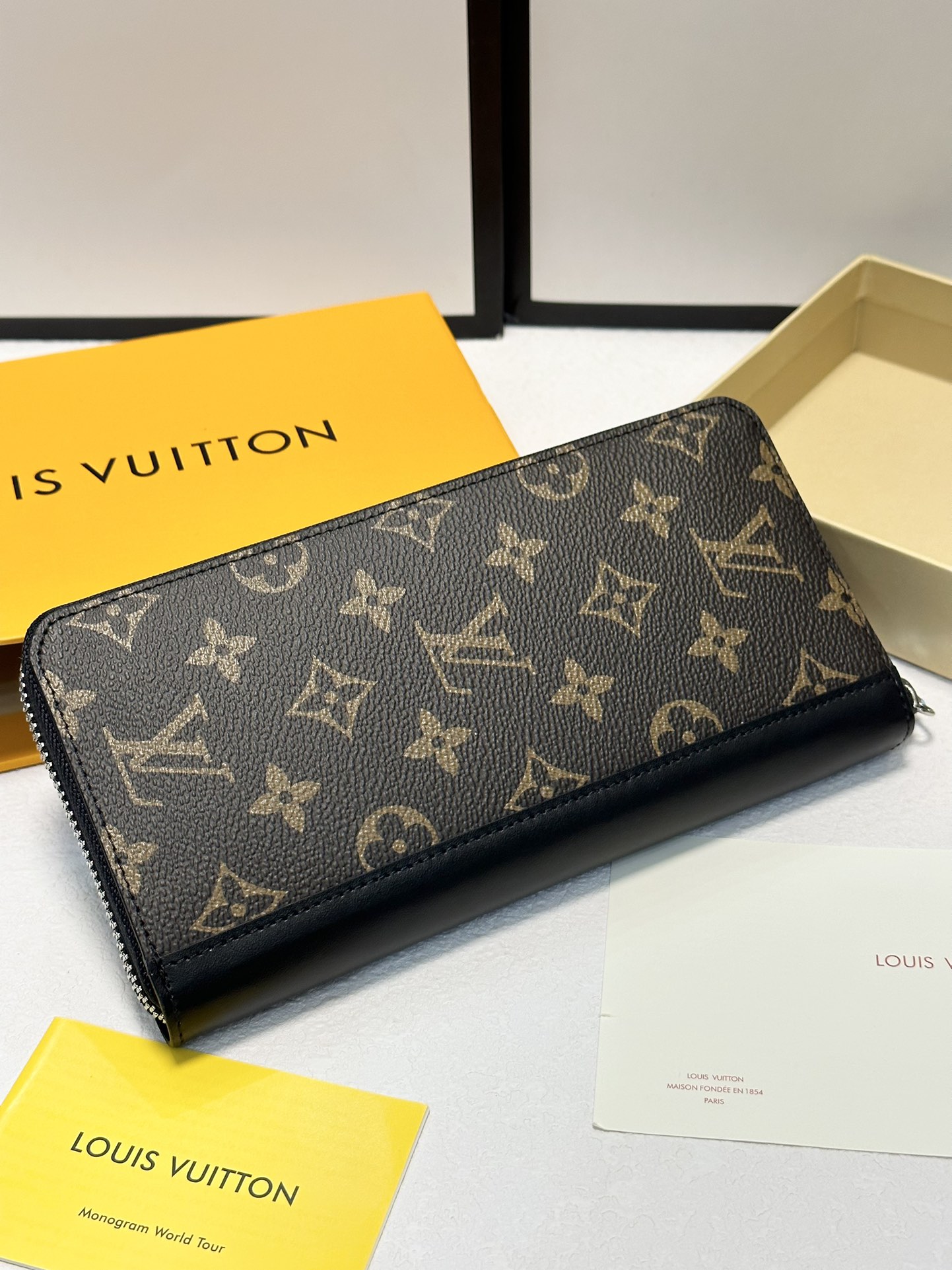 Gute Qualitätsreplik
 Louis Vuitton Taschen Kupplungsbeutel Großhandel Replik Shop