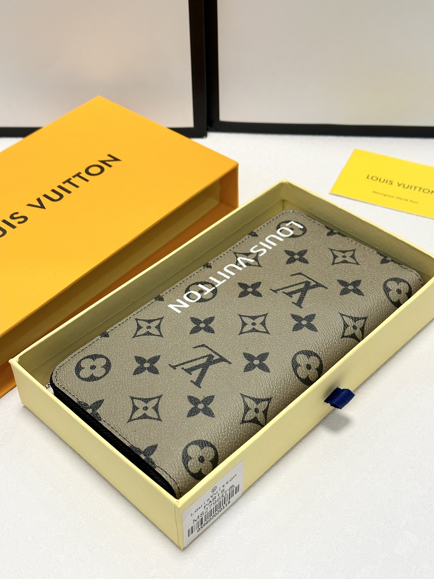 Louis Vuitton Taschen Kupplungsbeutel Rot