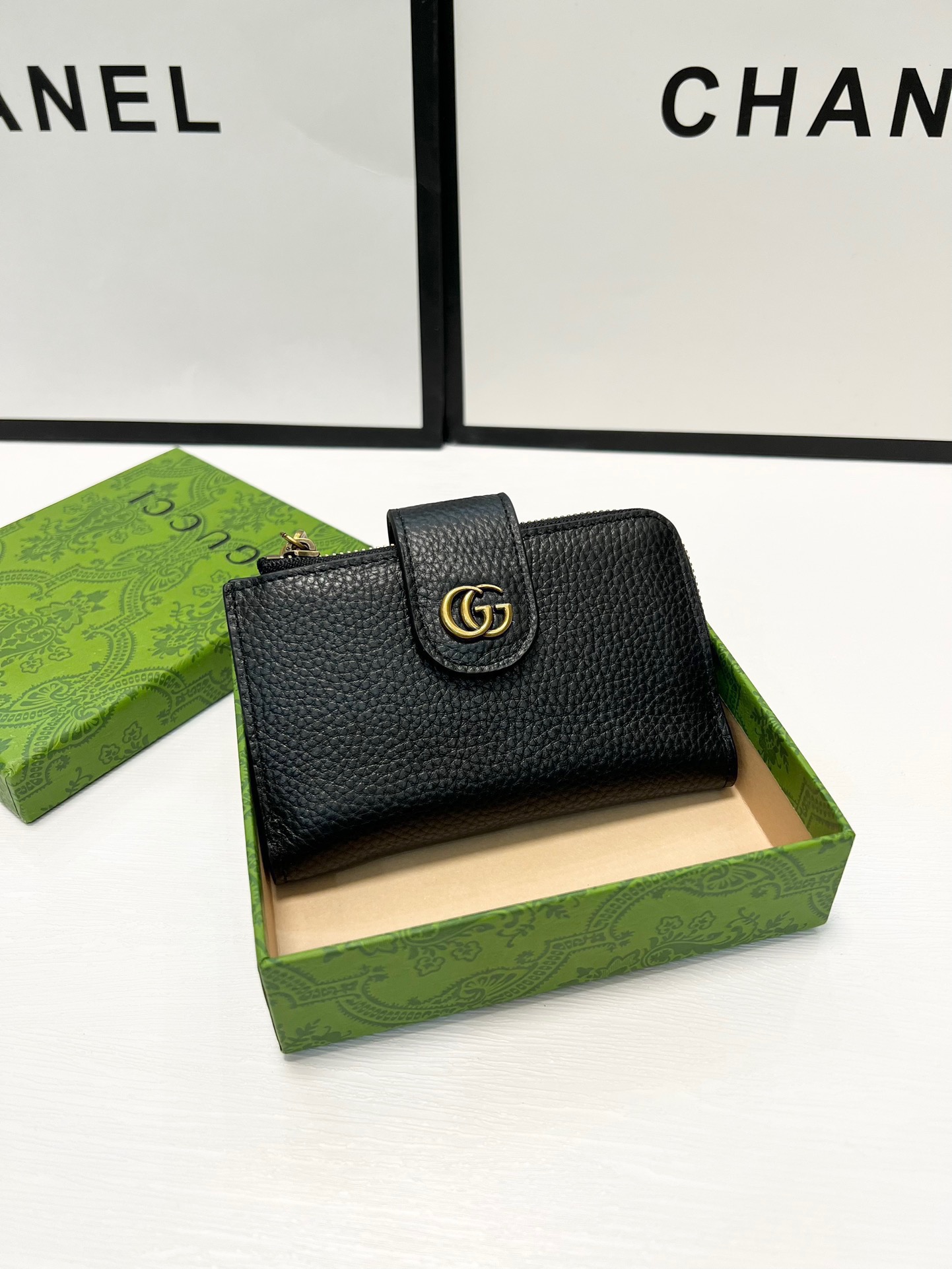 Gucci Diana Wallet Black Cowhide