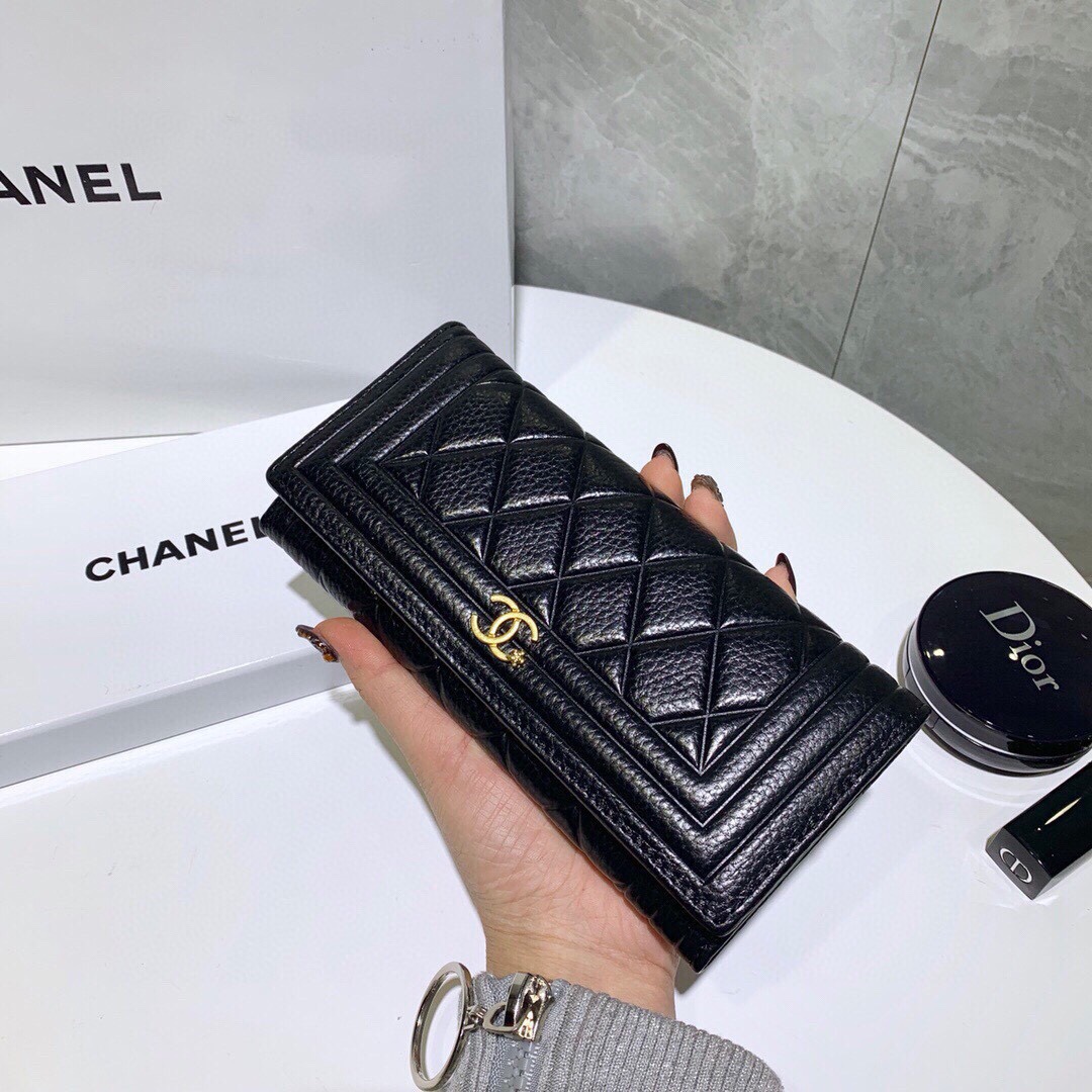 Chanel Top
 Wallet Black Cowhide