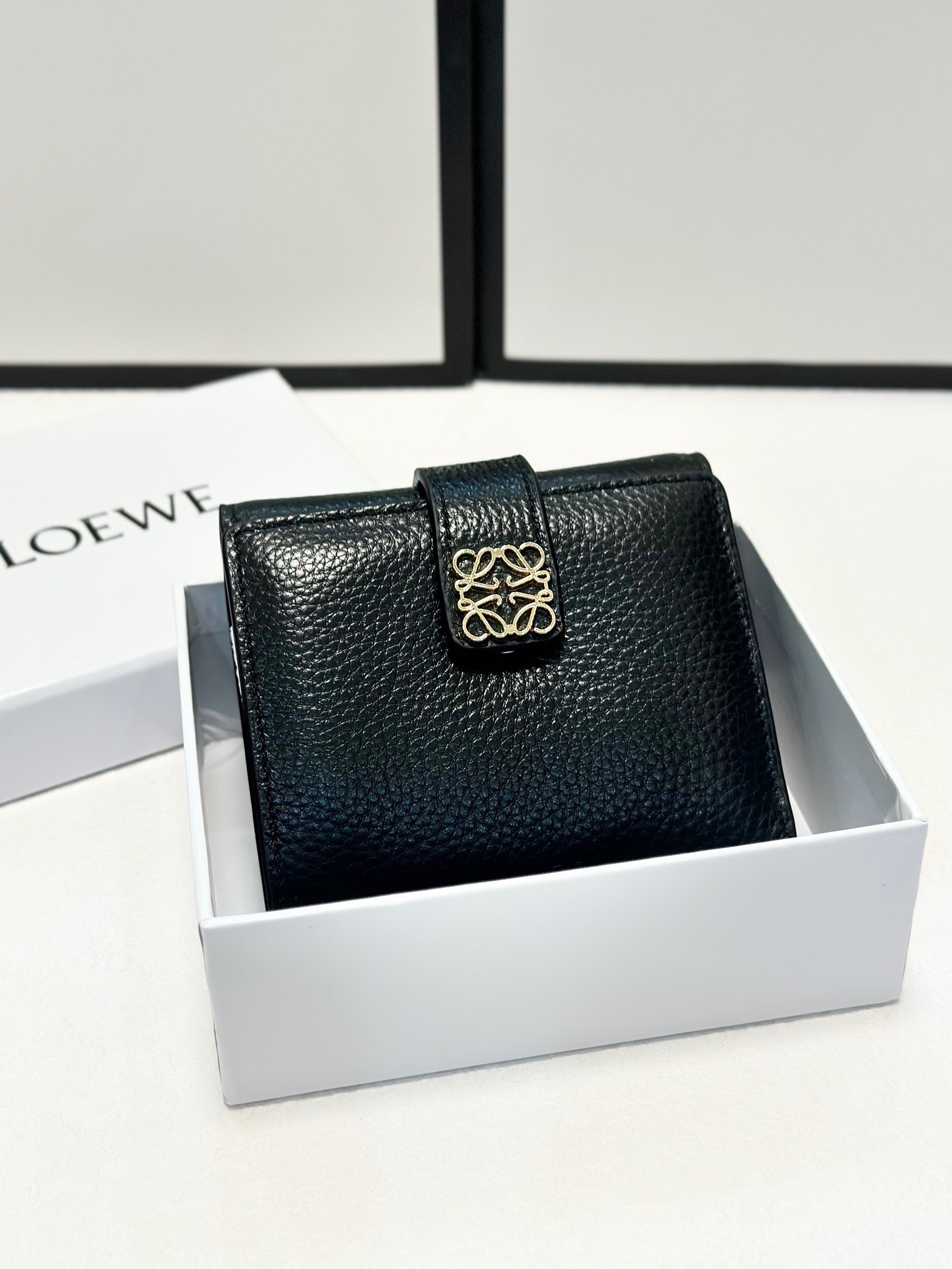 Replicas
 Loewe Wallet Black