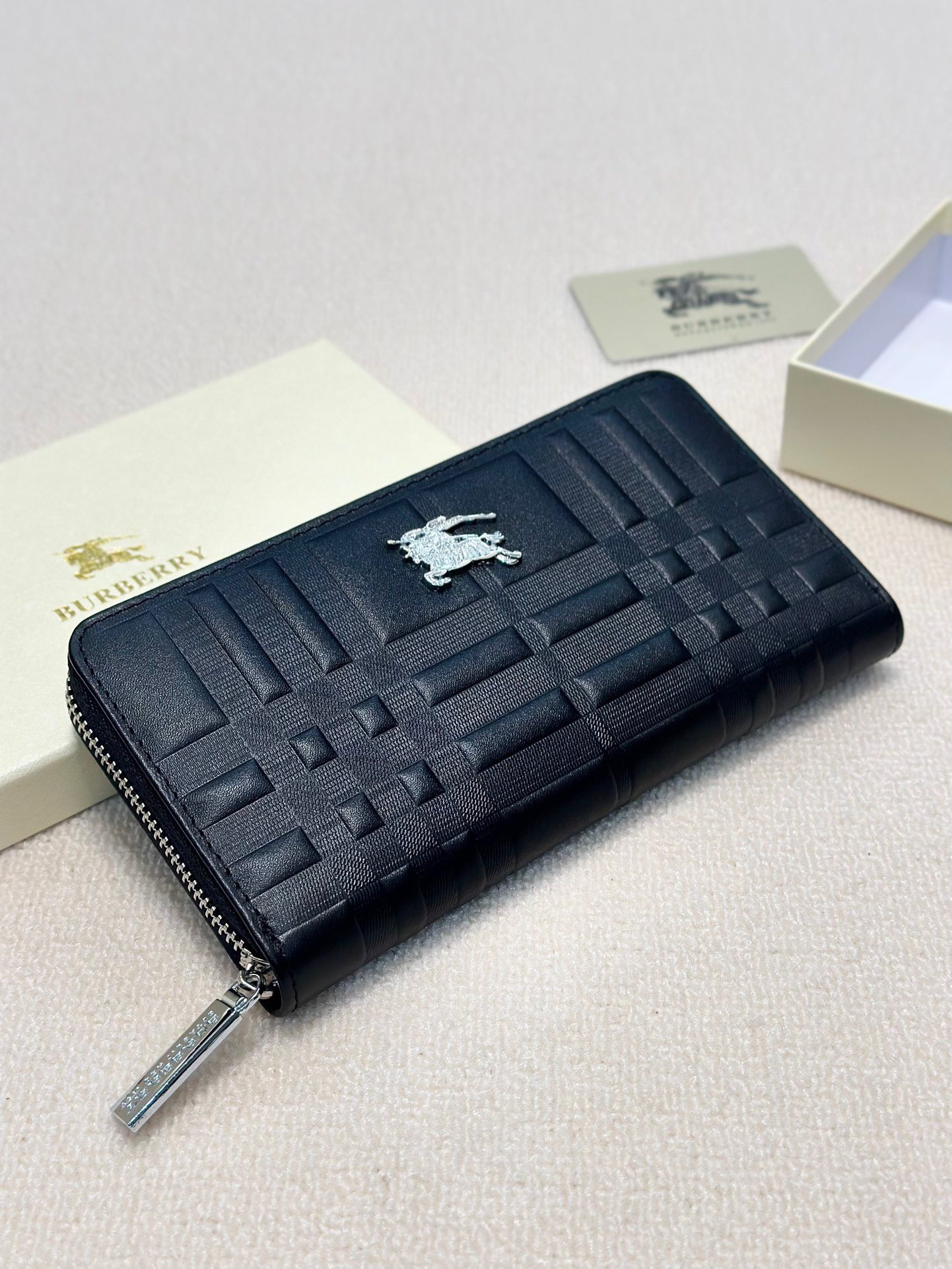 Burberry Men's Black Leather Clutch Wallet - 20x10cm, Multiple Card Slots 4 i1738826665894 1754 0 2