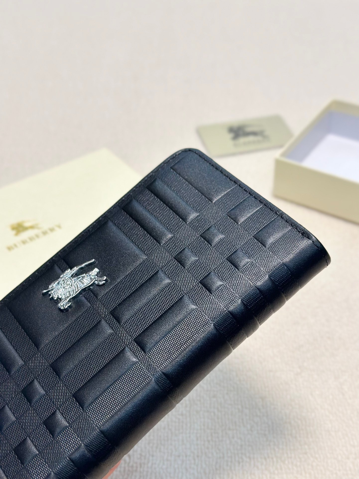 Burberry Men's Black Leather Clutch Wallet - 20x10cm, Multiple Card Slots 6 i1738826666920 4964 0 4
