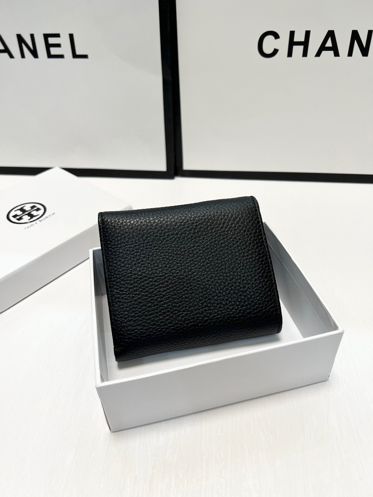 Tory Burch Black Leather Wallet - Compact & Stylish (11x10 cm) 7 i1739114012061 8262 0 5