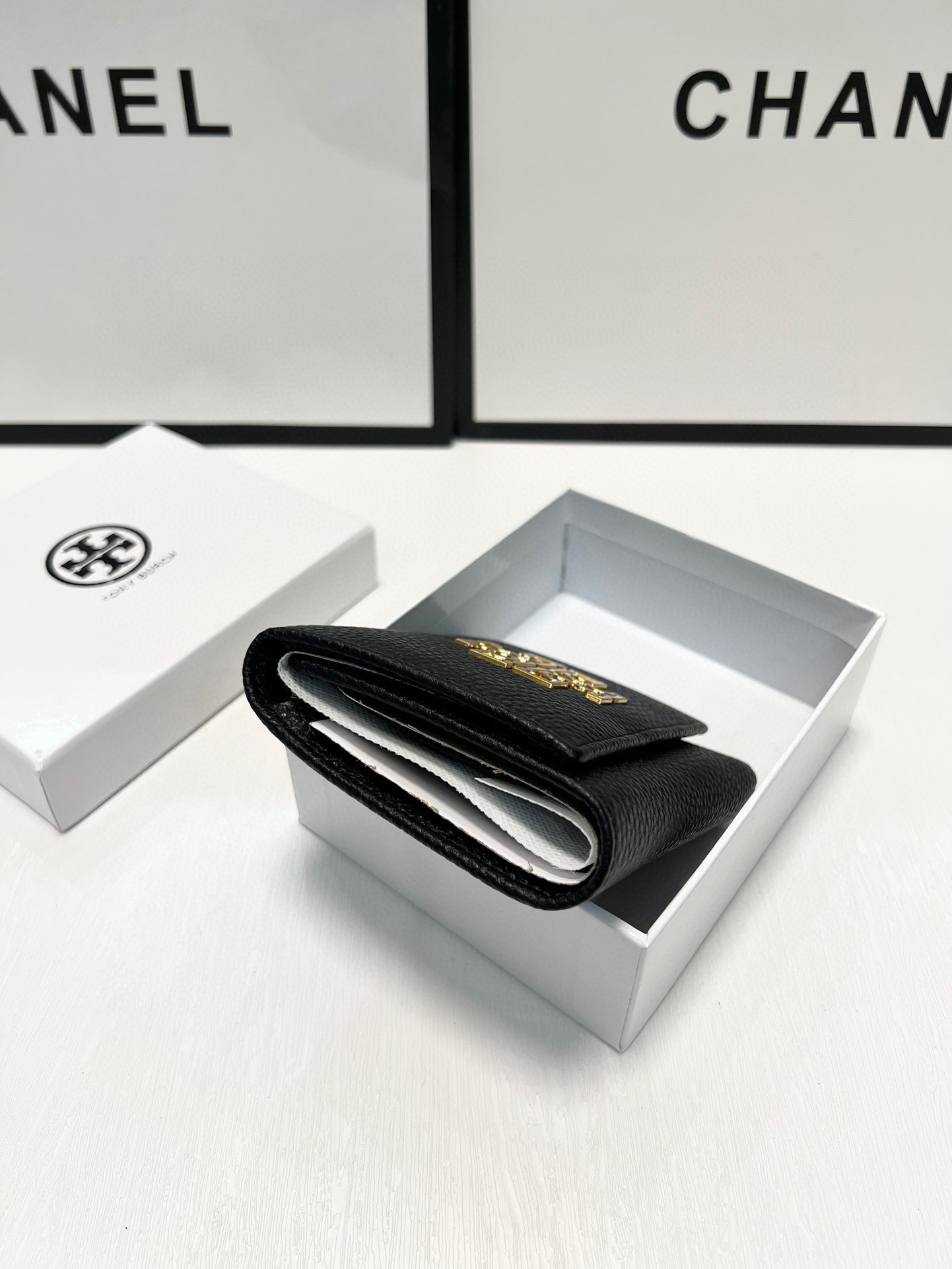 Tory Burch Black Leather Wallet - Compact & Stylish (11x10 cm) 5 i1739114013157 3050 0 3