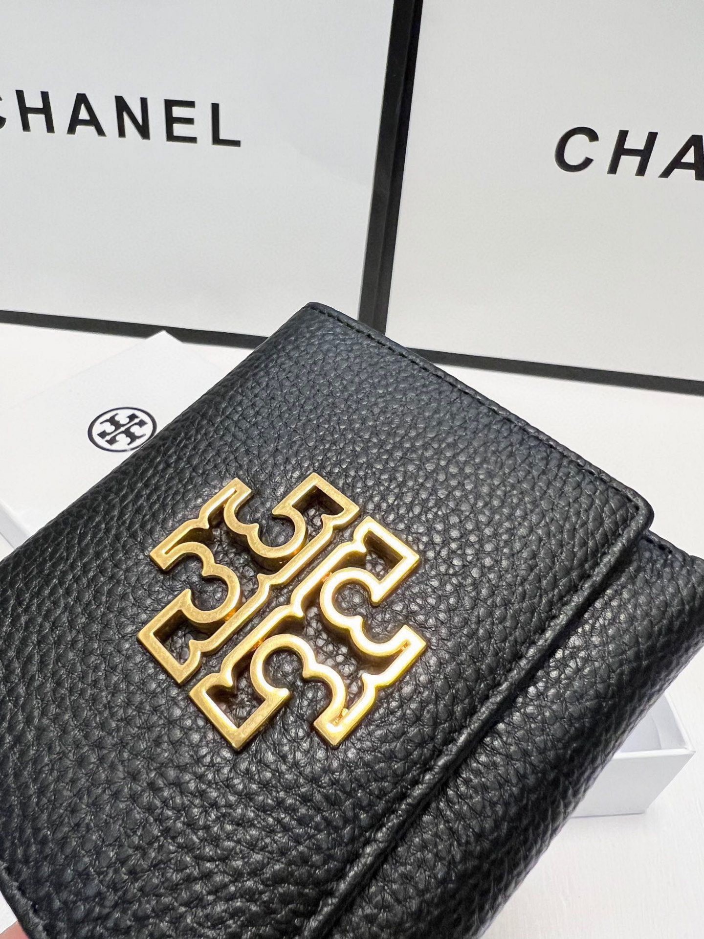 Tory Burch Black Leather Wallet - Compact & Stylish (11x10 cm) 6 i1739114013276 8741 0 4