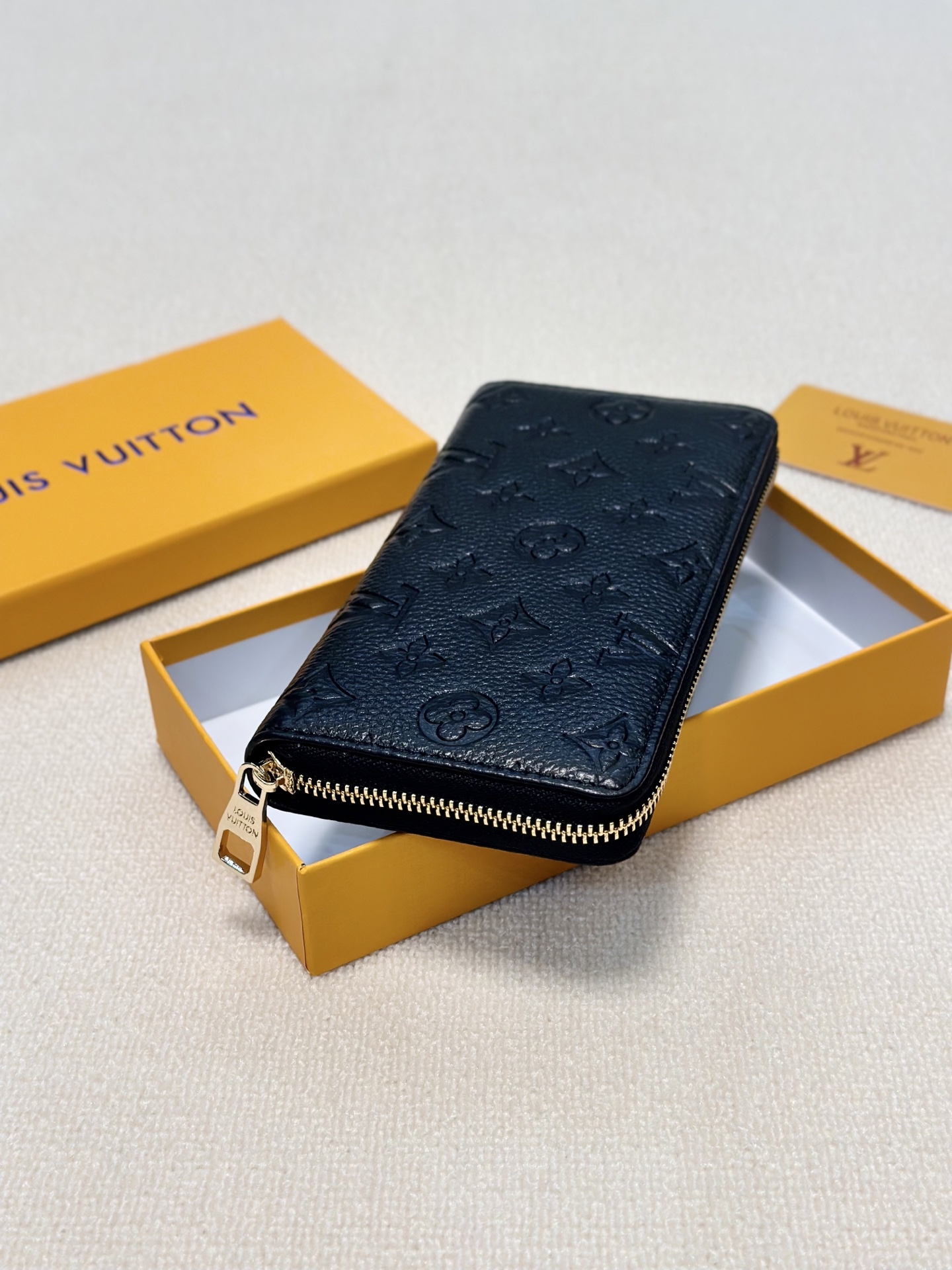 LV新款男士手包 ブラック 牛皮製 多カードポケット